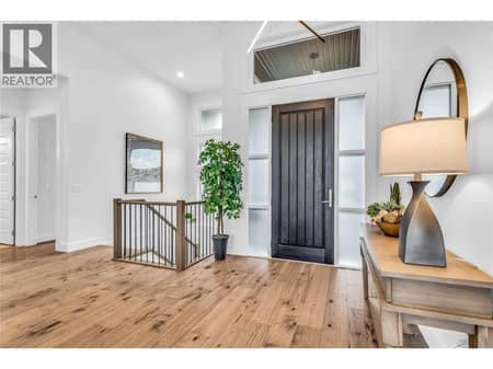 Spacious entryway at 3452 Blue Grass Lane, McKinley Landing, Kelowna