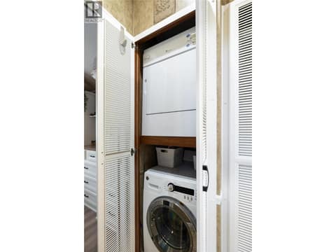 In unit laundry at 8000 Highland Road Unit# 33, North BX, Vernon