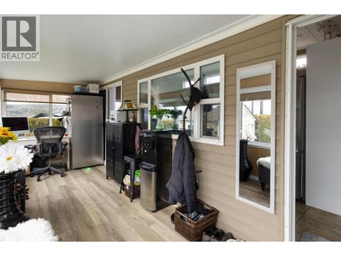 Sun porch and entry at 8000 Highland Road Unit# 33, North BX, Vernon