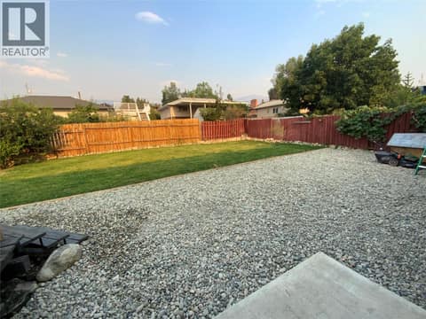 Photo 4 of 1134 WOODLANDS Drive, Columbia/Duncan, Penticton