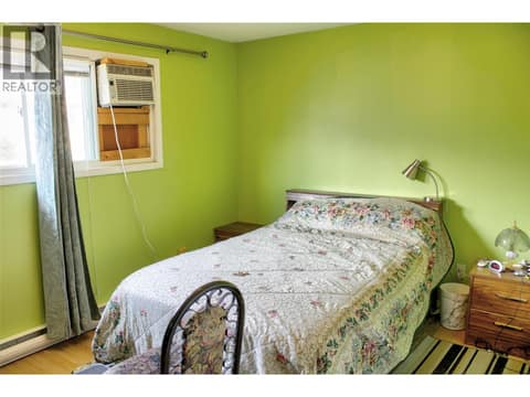 Photo 10 of 2860 Willowdale Drive, Armstrong/ Spall.