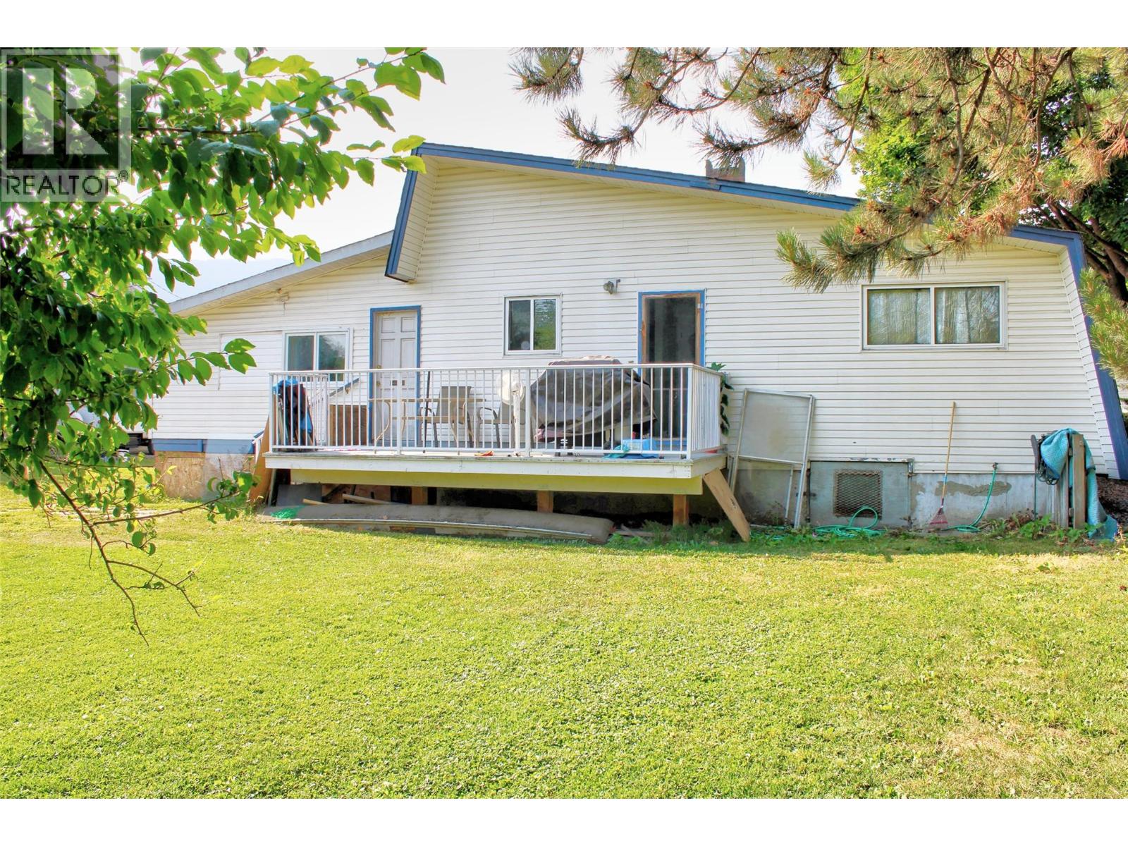 Photo 23 of 2860 Willowdale Drive, Armstrong/ Spall.