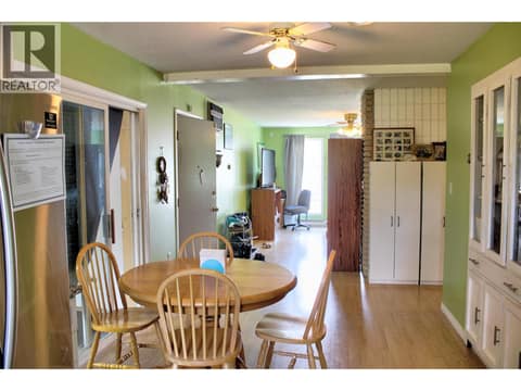Photo 3 of 2860 Willowdale Drive, Armstrong/ Spall.