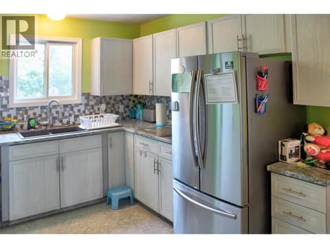 Photo 4 of 2860 Willowdale Drive, Armstrong/ Spall.