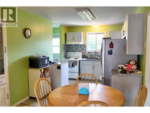 Photo 7 of 2860 Willowdale Drive, Armstrong/ Spall.