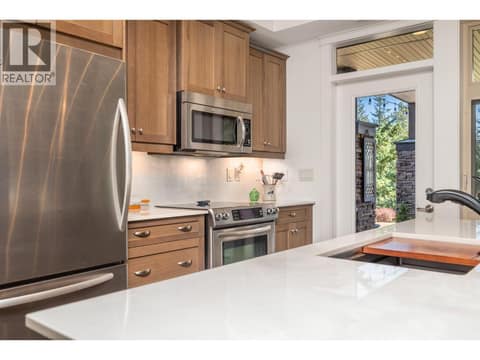 Photo 14 of 333 Longspoon Drive Unit# 19, Predator Ridge, Vernon