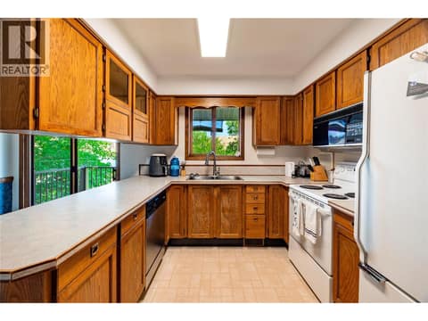 Photo 11 of 7315 Longacre Drive, Okanagan Landing, Vernon