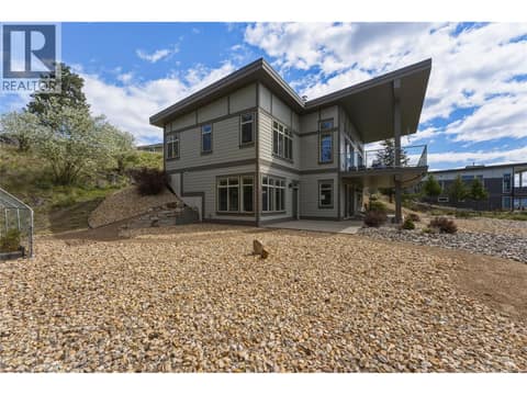 Photo 4 of 8964 Davidson Place, Adventure Bay, Vernon