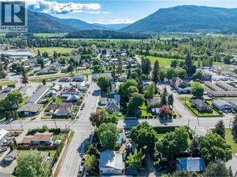 Photo 2 of 704 Knight Avenue, Enderby / Grindrod