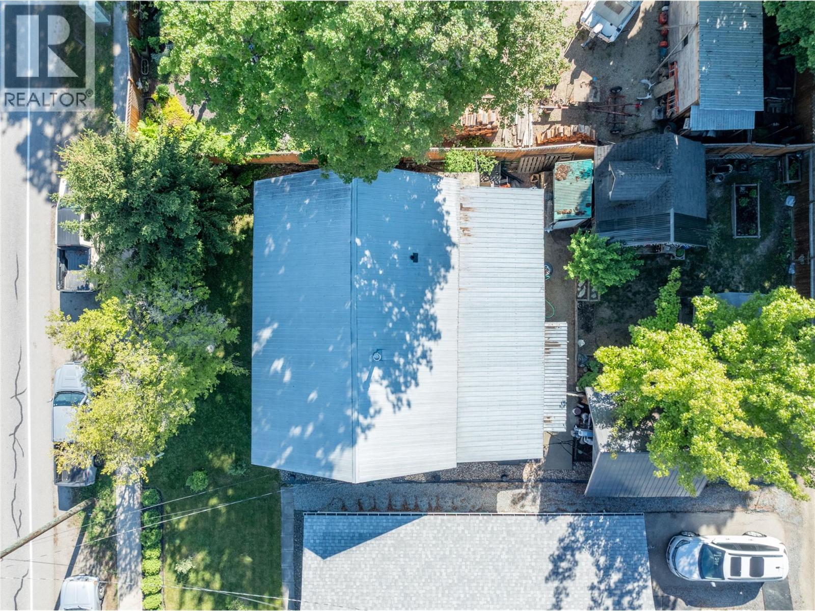 Photo 4 of 704 Knight Avenue, Enderby / Grindrod