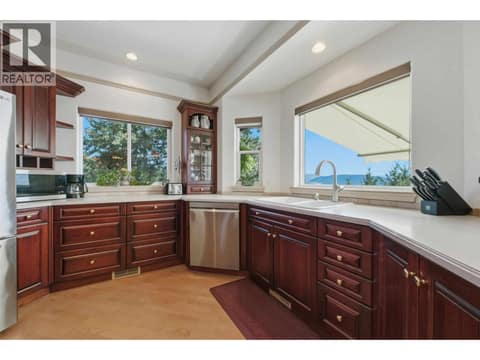 Photo 20 of 594 Mountain Drive, Okanagan North, Vernon