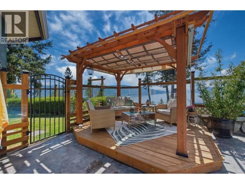 Photo 3 of 594 Mountain Drive, Okanagan North, Vernon