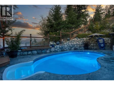 Photo 6 of 594 Mountain Drive, Okanagan North, Vernon