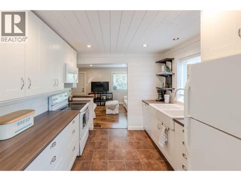 Photo 16 of 9705 SARGEANT Street, Main Town, Summerland