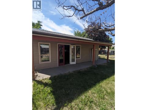 Detached Non-Conforming Suite at 9705 SARGEANT Street, Main Town, Summerland