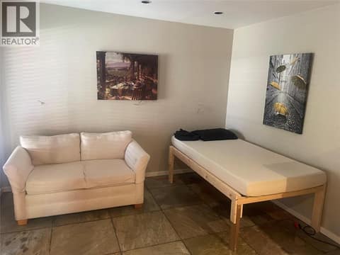 Detached Non-Conforming Suite at 9705 SARGEANT Street, Main Town, Summerland