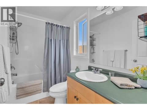 Primary suite 3 piece ensuite at 430 McCarren Avenue, Kettle Valley, Kelowna