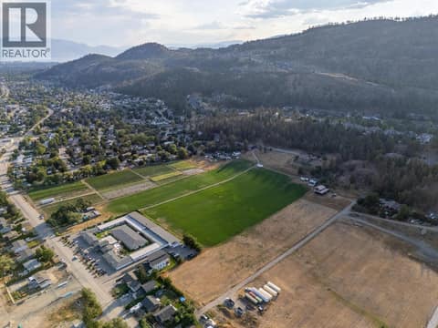 Photo 32 of 528 Snowsell Street N, North Glenmore, Kelowna