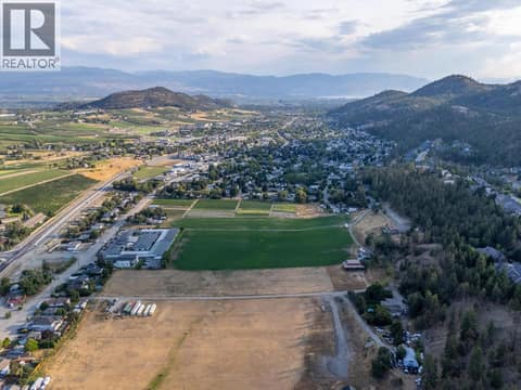 Photo 33 of 528 Snowsell Street N, North Glenmore, Kelowna