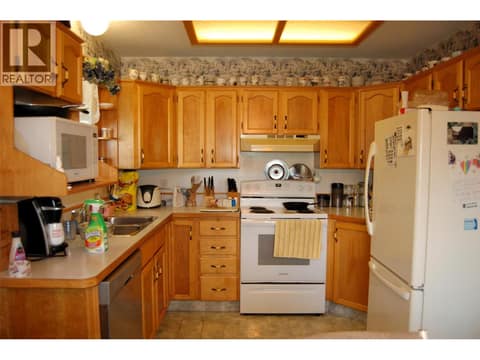 Photo 9 of 11110 Quinpool Road Unit# 2, Main Town, Summerland