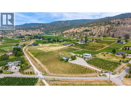 Photo 2 of 1243 Evans Avenue, Penticton Rural