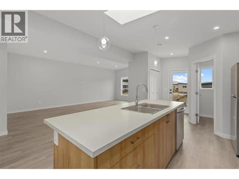 Monarch Floor Plan shown with Beach Interior at 8900 Jim Bailey Road Unit# 115, Lake Country East / Oyama, Kelowna