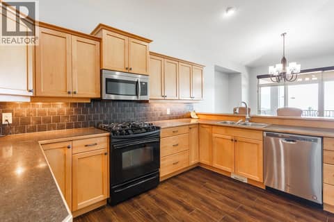 Photo 9 of 2538 Copper Ridge Drive, Smith Creek, West Kelowna