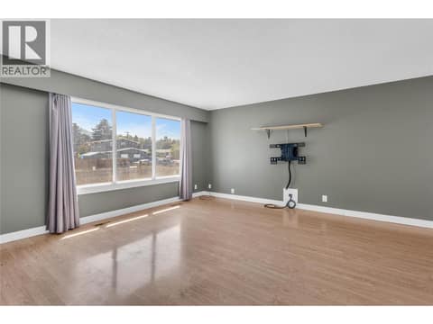 Photo 8 of 240 Petch Road, Rutland South, Kelowna