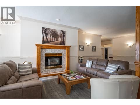 Foyer at 3805 30 Avenue Unit# 112, City of Vernon