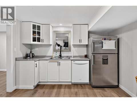 Photo 13 of 4202 16 Avenue, South Vernon