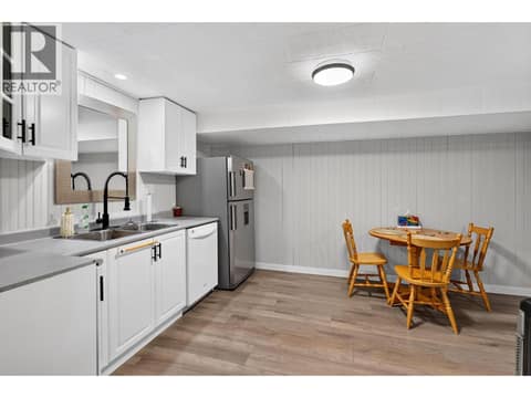 Photo 14 of 4202 16 Avenue, South Vernon