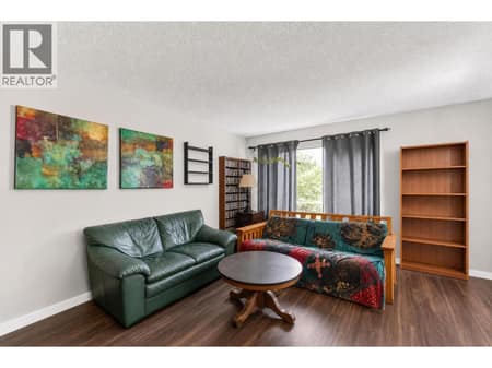 Photo 6 of 4202 16 Avenue, South Vernon