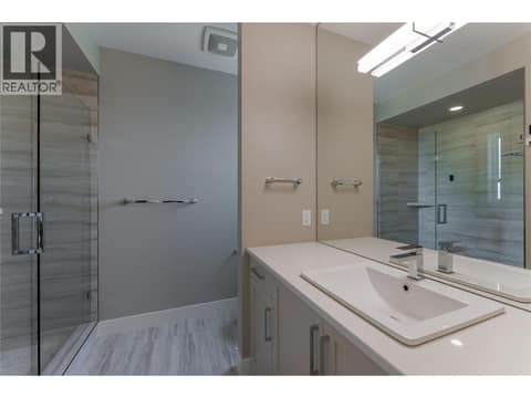 Basement bedroom ensuite at 3303 Water Birch Circle, McKinley Landing, Kelowna