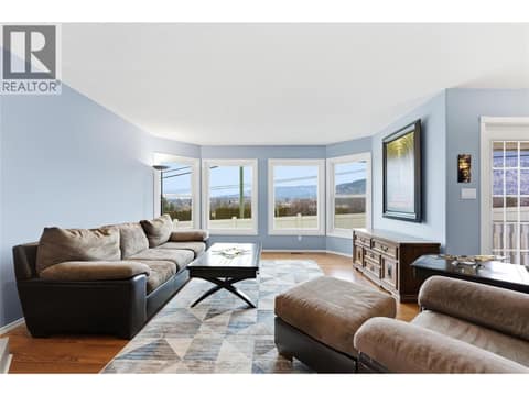 Photo 12 of 124 Sarsons Road Unit# 17, Middleton Mountain Vernon