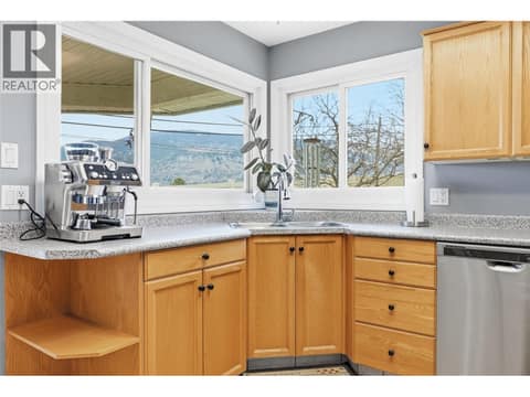 Photo 20 of 124 Sarsons Road Unit# 17, Middleton Mountain Vernon
