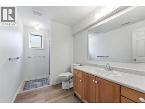 Photo 33 of 124 Sarsons Road Unit# 17, Middleton Mountain Vernon