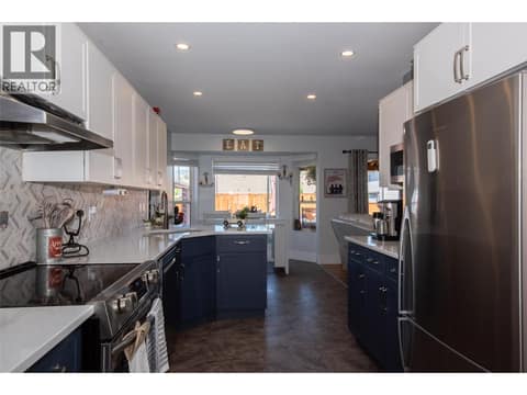 Photo 11 of 11414 Adams Avenue, Main Town, Summerland