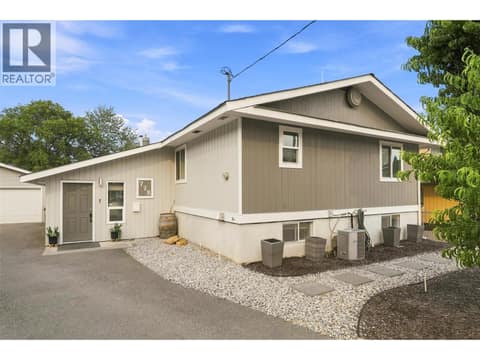 Photo 1 of 728 DRIFTWOOD Place, Westmount, Kamloops