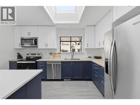 Photo 11 of 728 DRIFTWOOD Place, Westmount, Kamloops