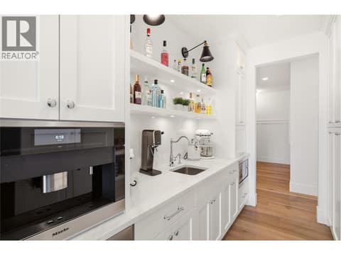 Butler Pantry at 4588 Sallows Road, South East Kelowna