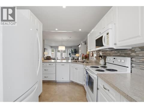Photo 8 of 1750 Pacific Way Unit# 6, Dufferin/Southgate, Kamloops