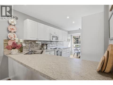 Photo 9 of 1750 Pacific Way Unit# 6, Dufferin/Southgate, Kamloops