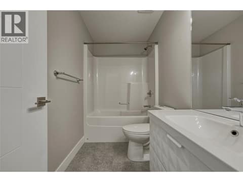 Photo 24 of 1804 46 Avenue Unit# 2, Harwood, Vernon