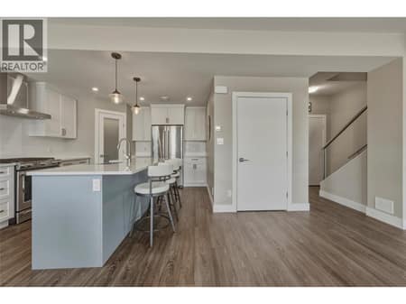 Photo 6 of 1804 46 Avenue Unit# 2, Harwood, Vernon