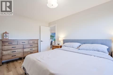 Carriage House Bed at 2241 Rojem Road, Dilworth Mountain, Kelowna