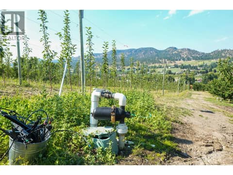 Photo 13 of 9827 Gillard Avenue, Summerland Rural