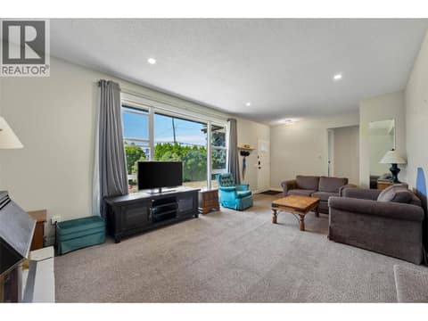 Photo 3 of 1160 Kemano Street, North Kamloops