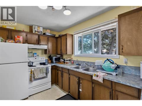Photo 9 of 1160 Kemano Street, North Kamloops