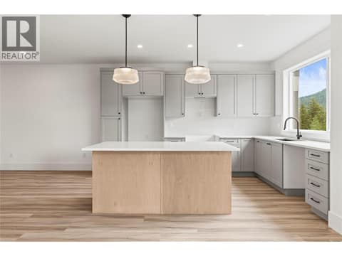 Photo 15 of 7060 Manning Place, Foothills, Vernon