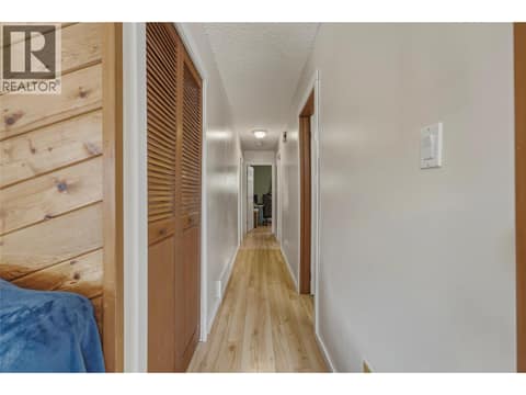 Photo 12 of 3343 Belaire Drive, Armstrong/ Spall.